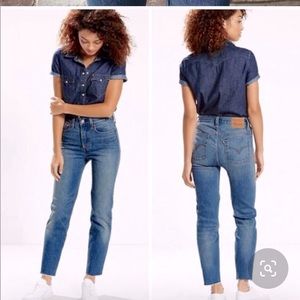 Levi’s wedgie size 29